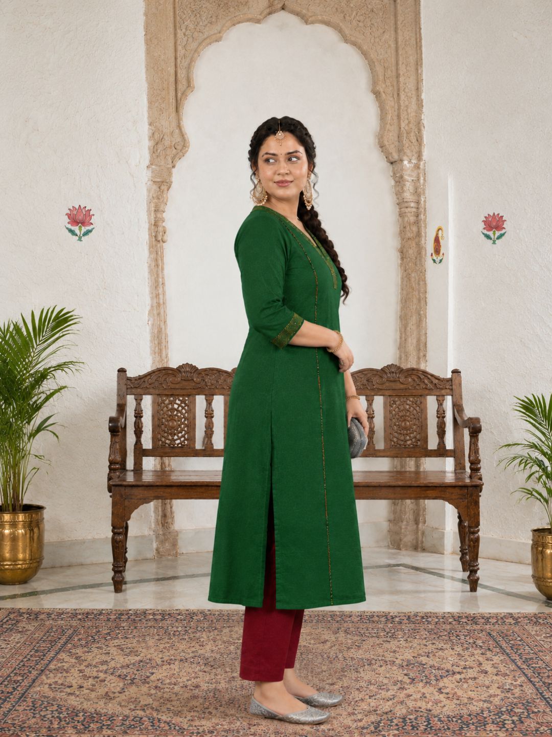 Plus Size-Elegant A-Line Cotton Slub Kurta with Thread and Mirror Embroidery and Pocket