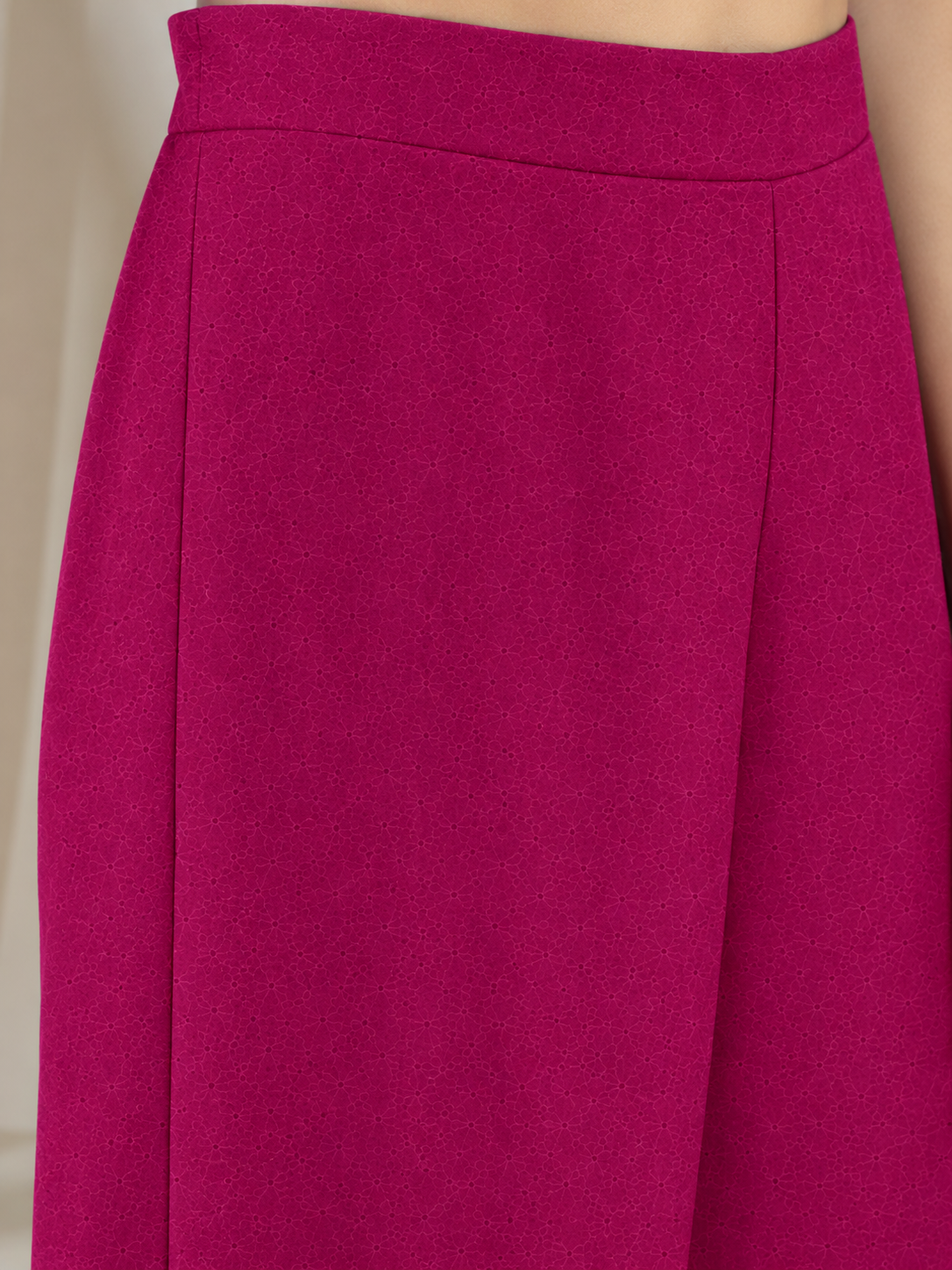 Straight Fit Silk Blend Kurta Set with Zari Embroidery & Sequins work, Plain Matching Palazzo.(Pink)