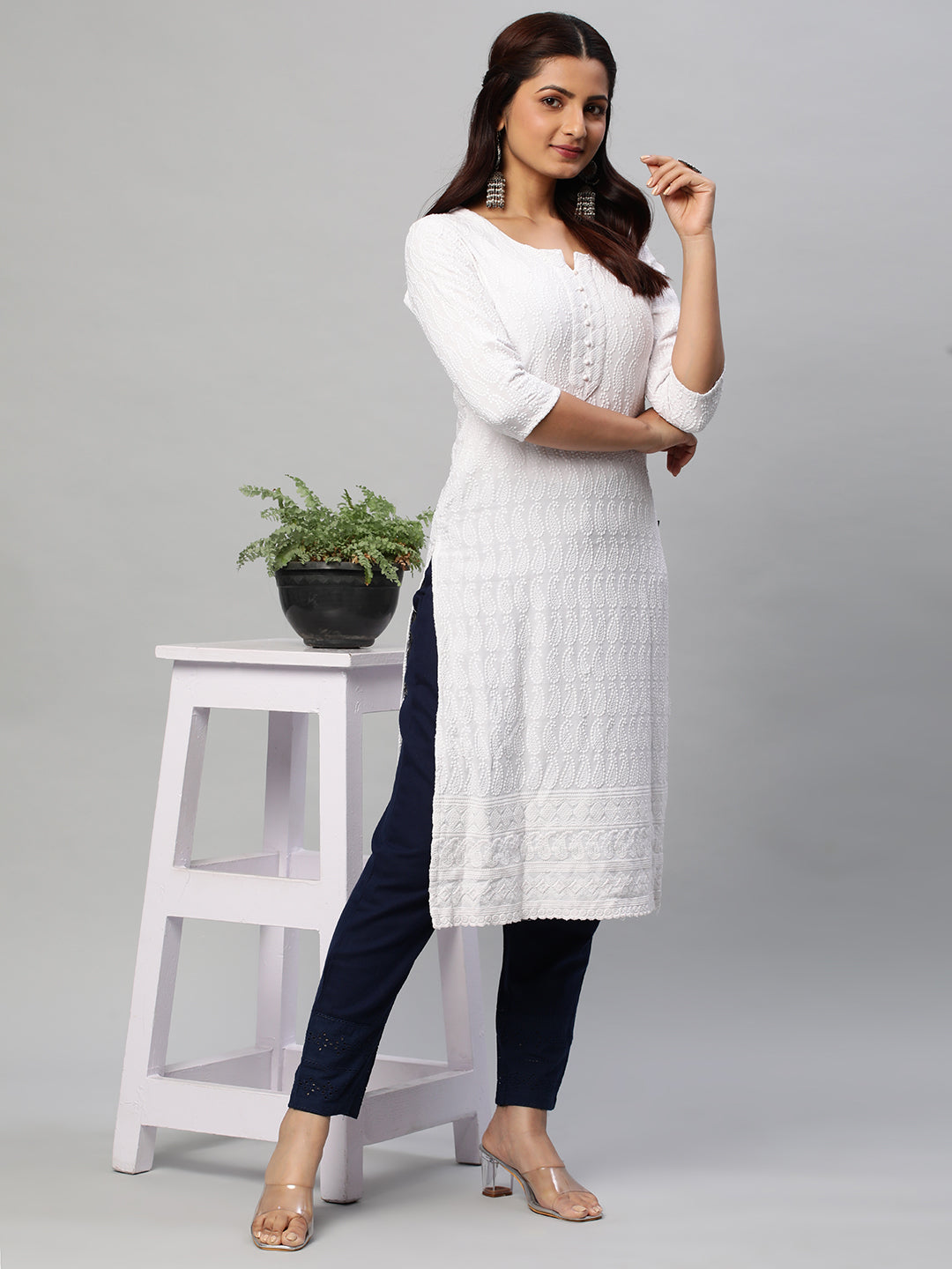 Cotton Pencil pant with schiffli detailing in hem(Blue)