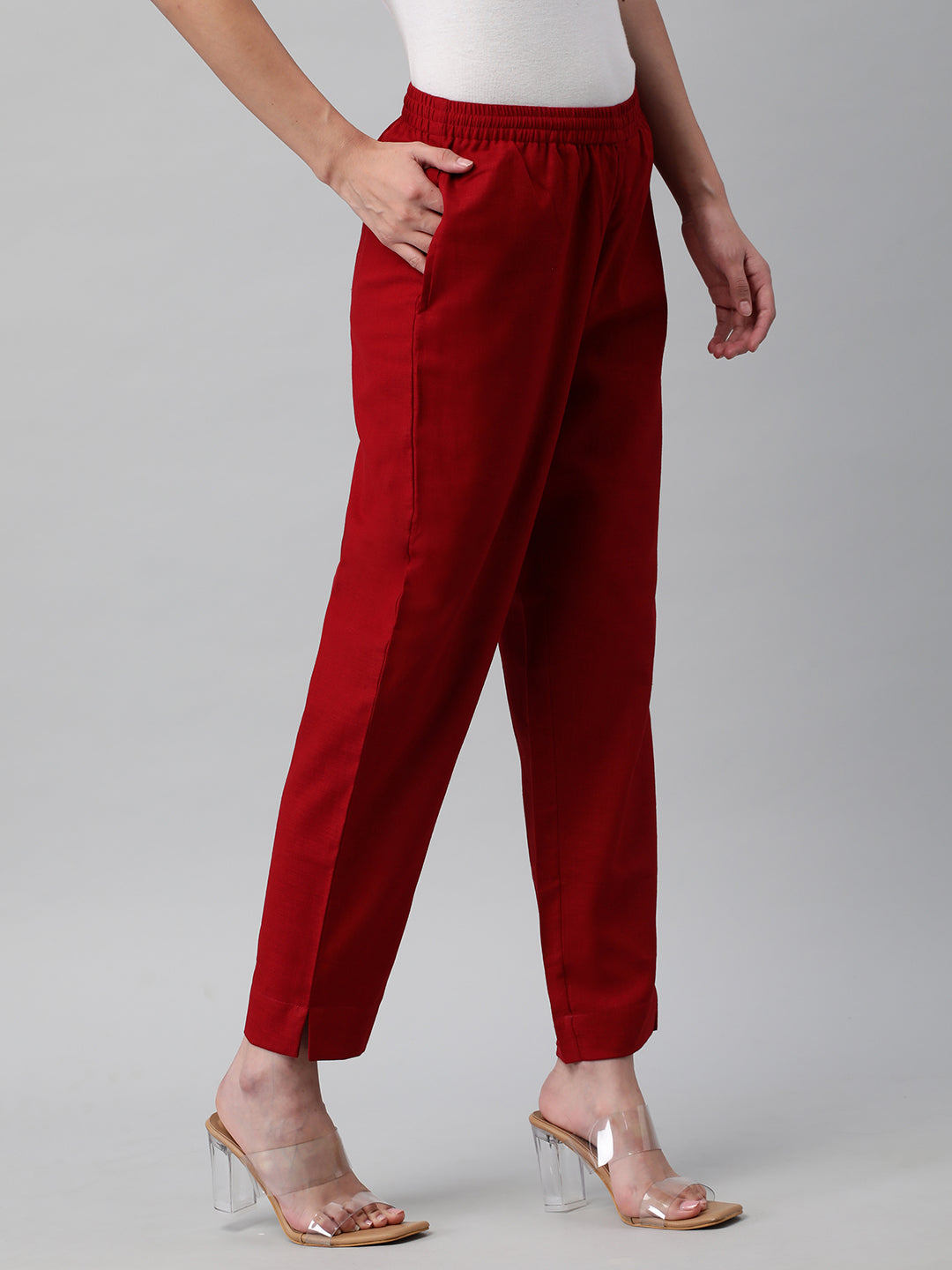 A fully elasticated maroon ankle length cotton linen pant