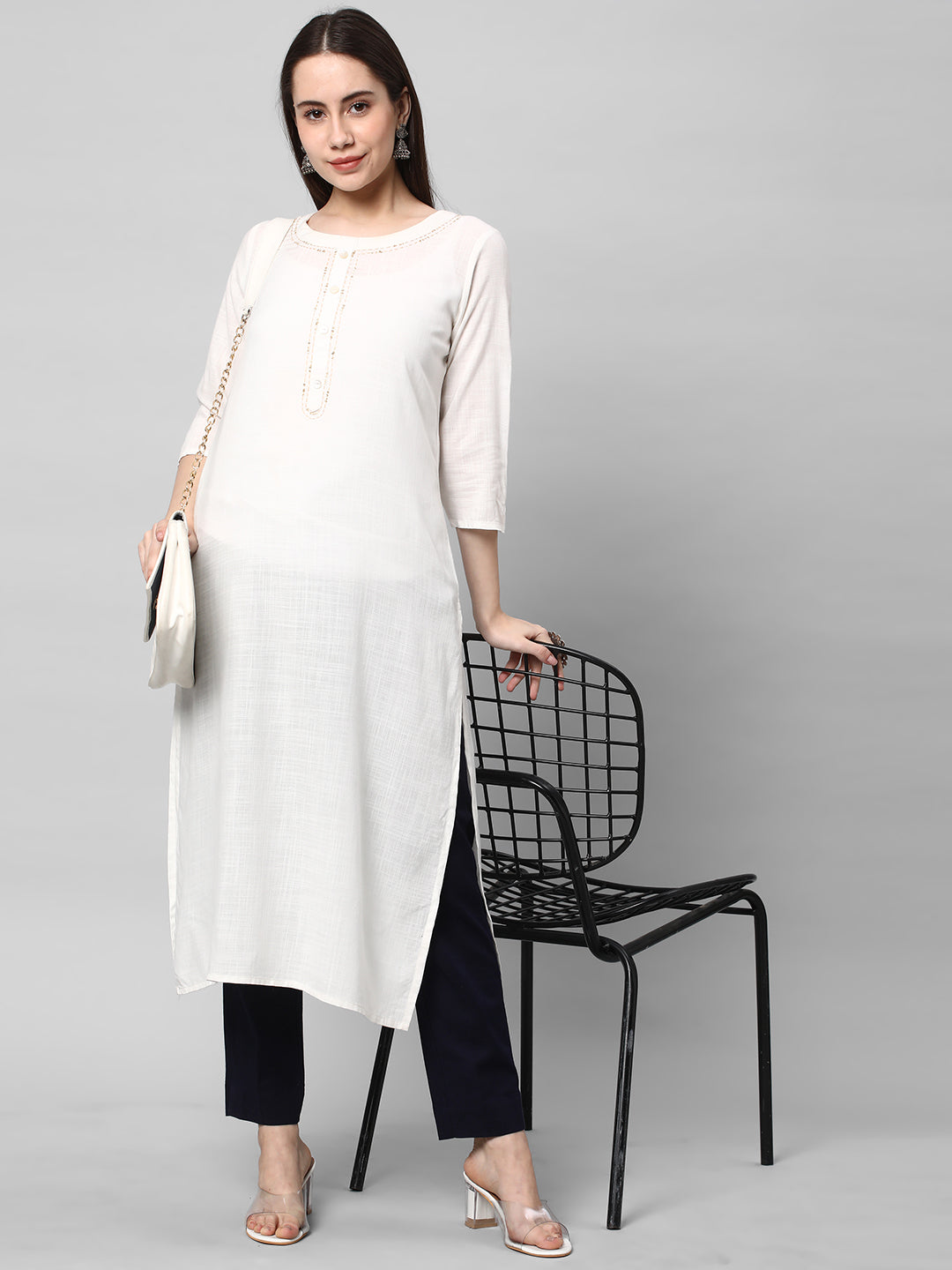 A Navy ankle length cotton linen pant with plain belt in front