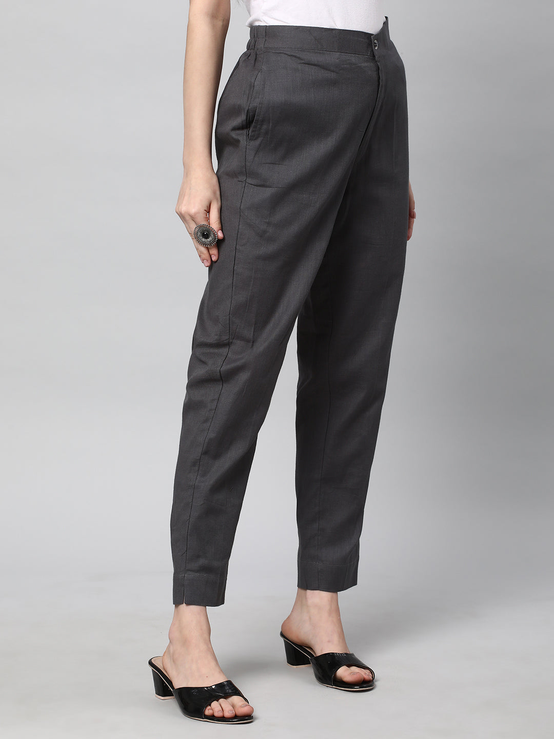 A Grey ankle length cotton linen pant with plain belt in front