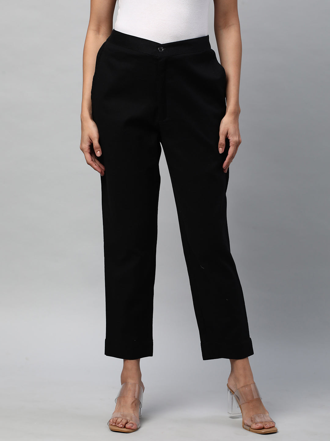 A Black ankle length coton linen pant with plain belt in front