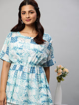 Printed co-ord set with knot detailling on the waistline