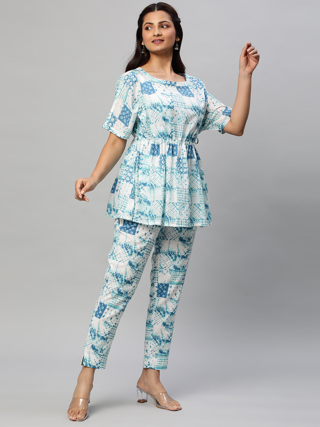 Printed co-ord set with knot detailling on the waistline