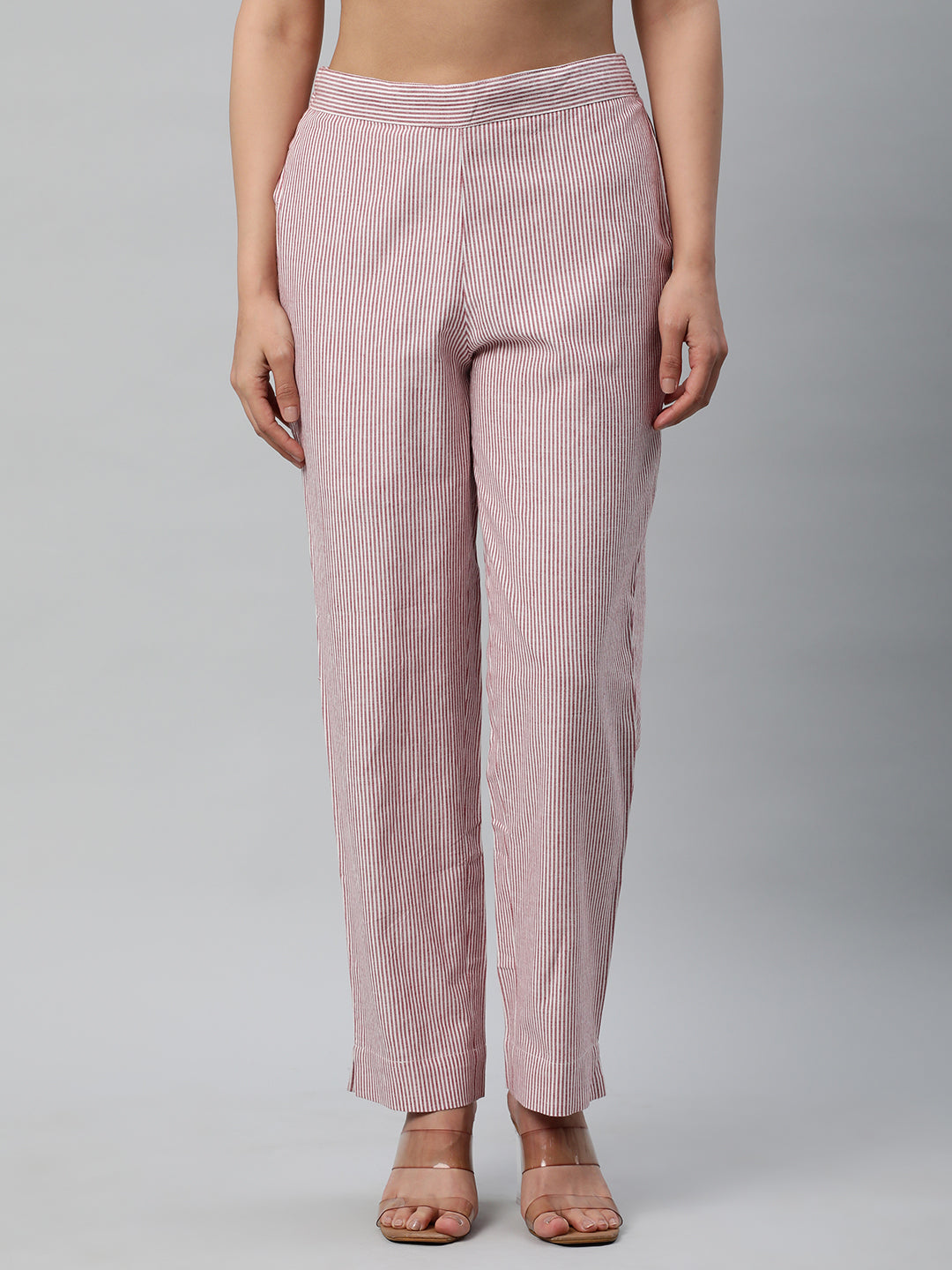 A jacket style 3 pieces co-ord set with shawl collar detail