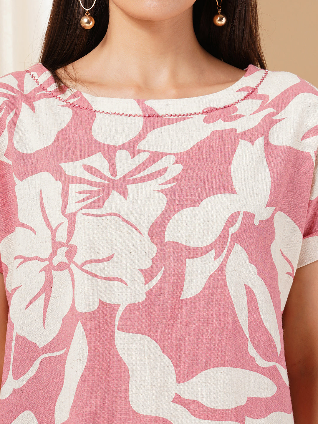 Printed cotton dress with hand embroidery and pocket