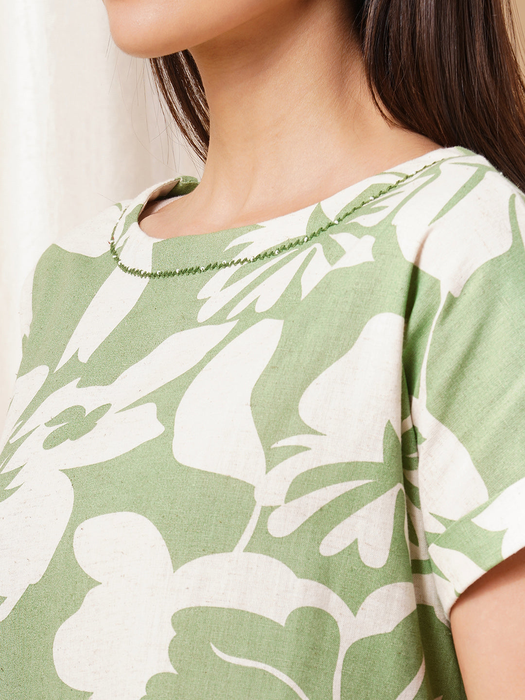 Printed cotton dress with hand embroidery and pocket