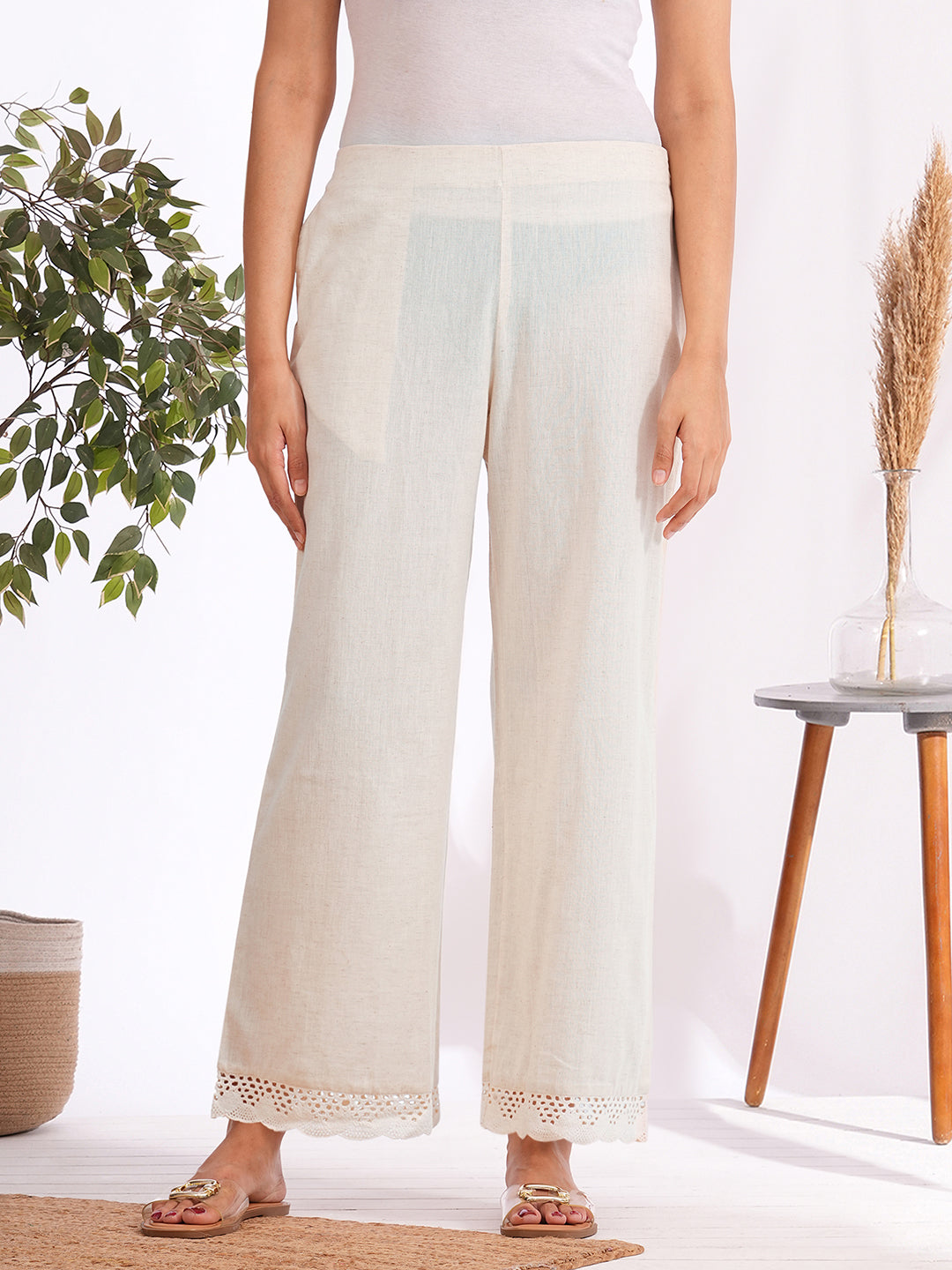 Straight palazzo with crochet lace at the hem (Off White)