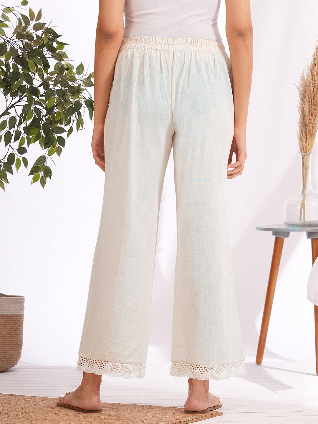 Straight palazzo with crochet lace at the hem (Off White)