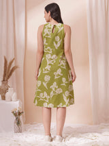 Fit and flare halter neck dress in printed cotton flex with double pockets.