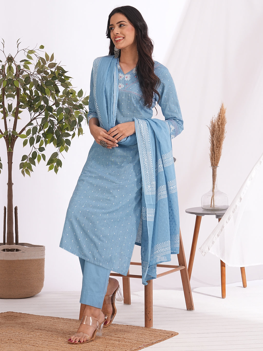 3-piece straight fit suit set mirror worked kurta adorned with a mal block printed dupatta.