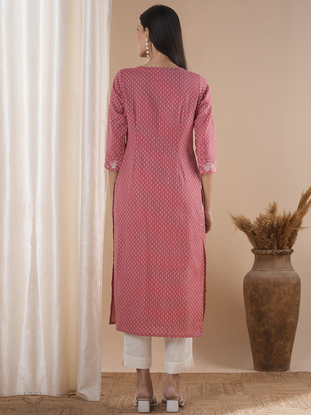 Straight fit kurta with embroidered yoke and cuff on printed flex fabric