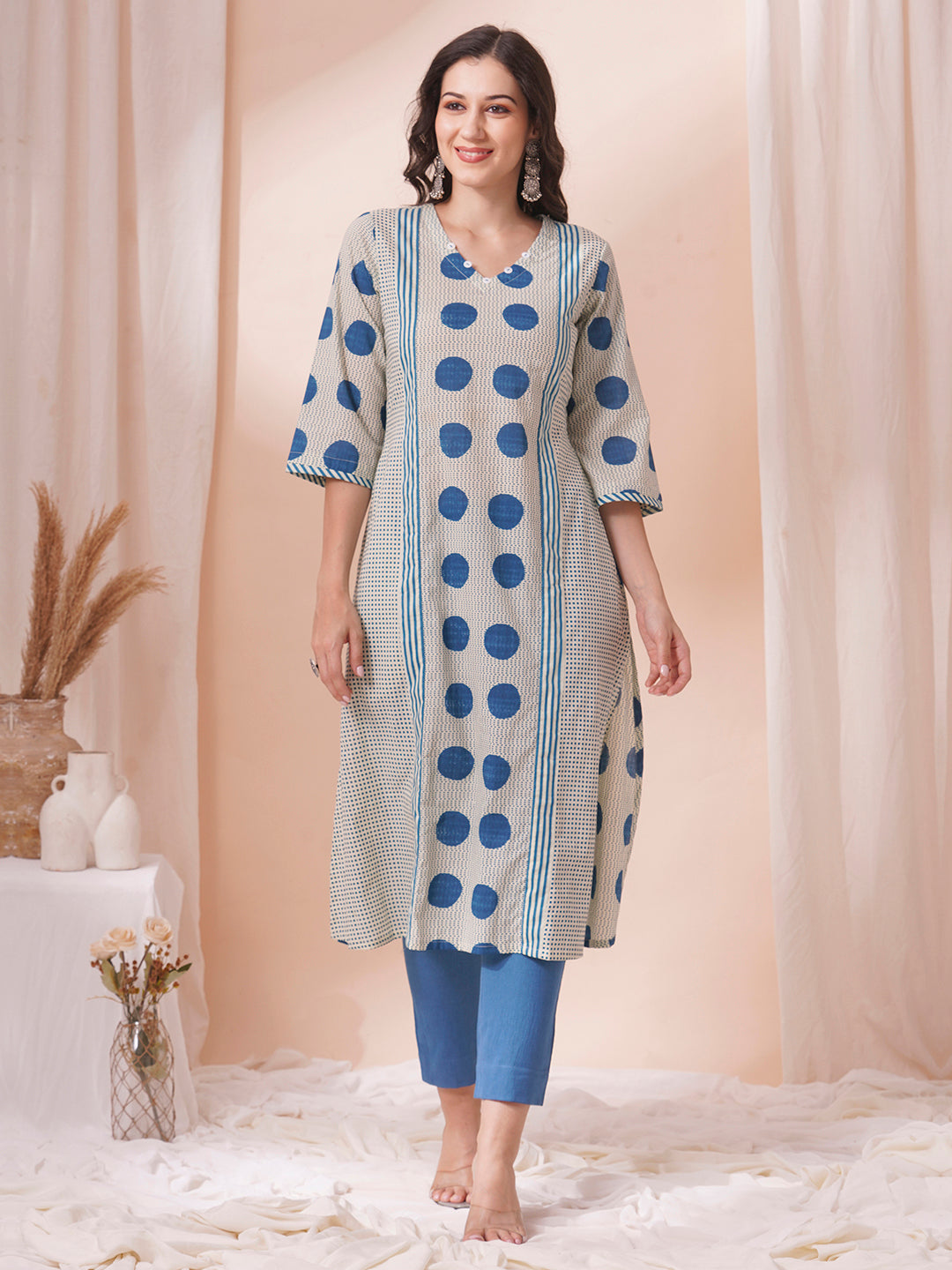 A-line print mix-match kurta with button detailing and bell sleeves.