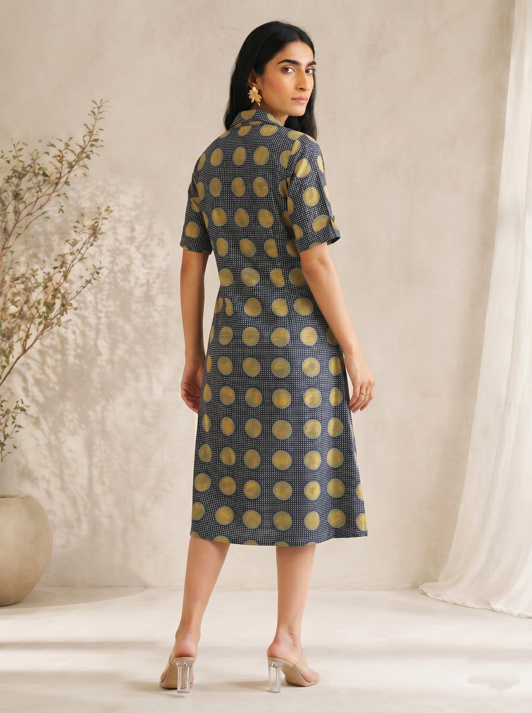 JOYLAND-Printed A-Line Flex Dress with Front Tucks, Notch Collar and Roll-Up Sleeves.