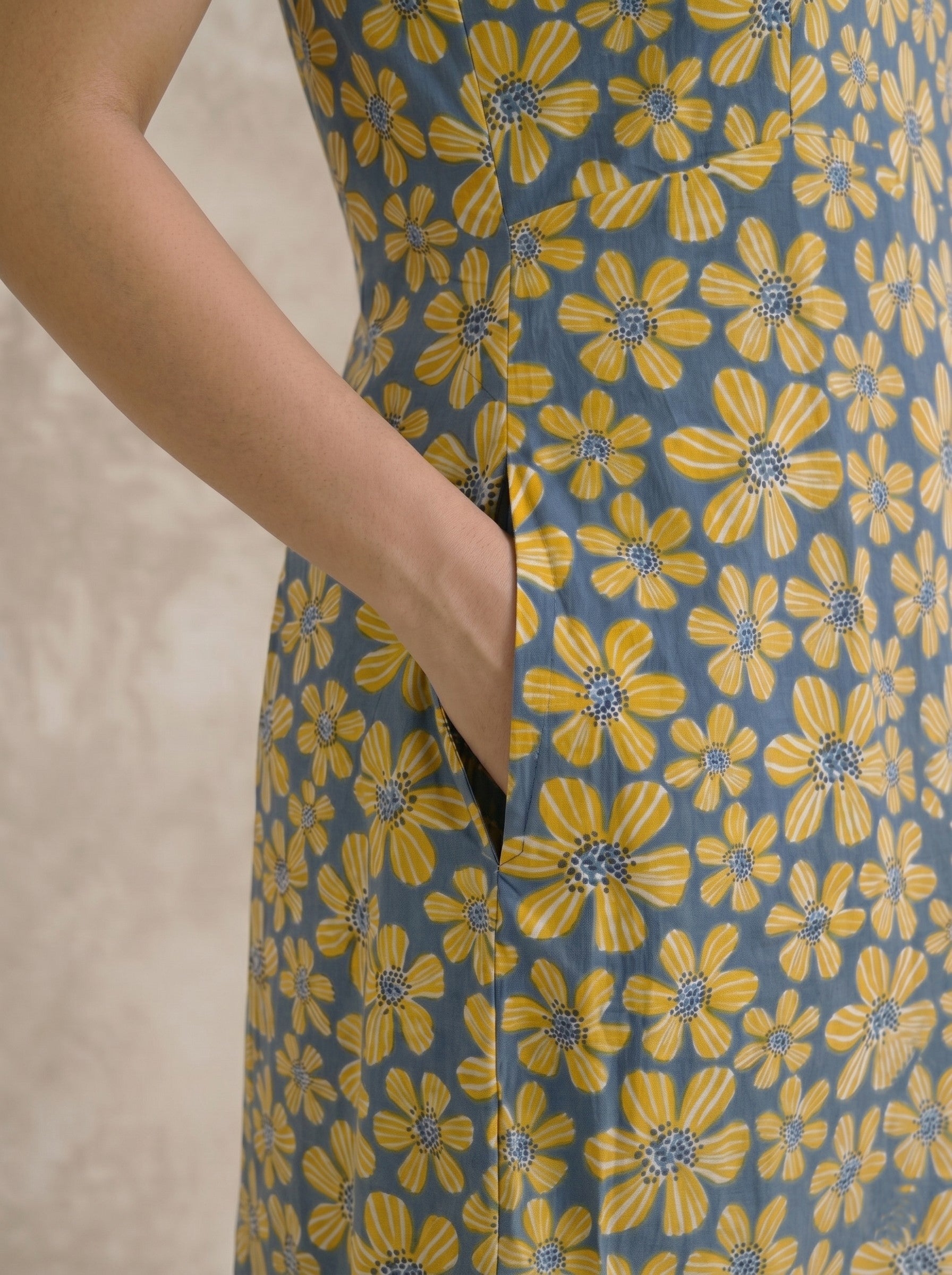 JOYLAND-A-Line Floral Mock Wrap Cotton Dress with Check Piping & V-Neck Detail.