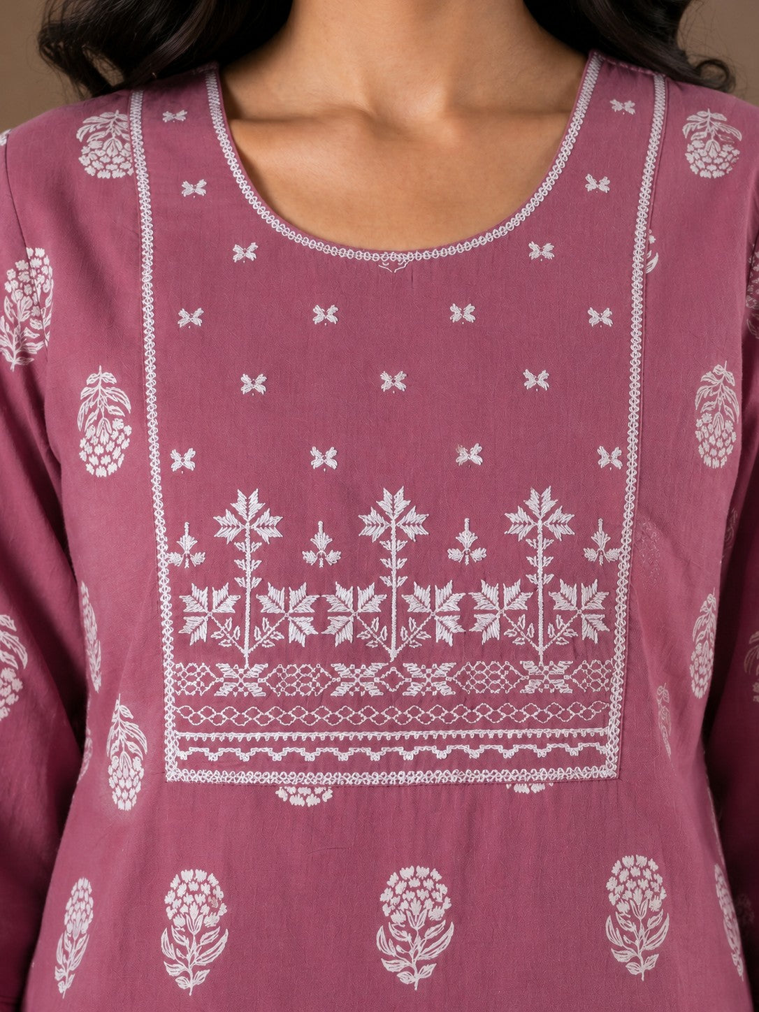 Elegant Cotton printed Straight Fit Kurta Set with Embroidered Yoke & Dupatta.(Pink)