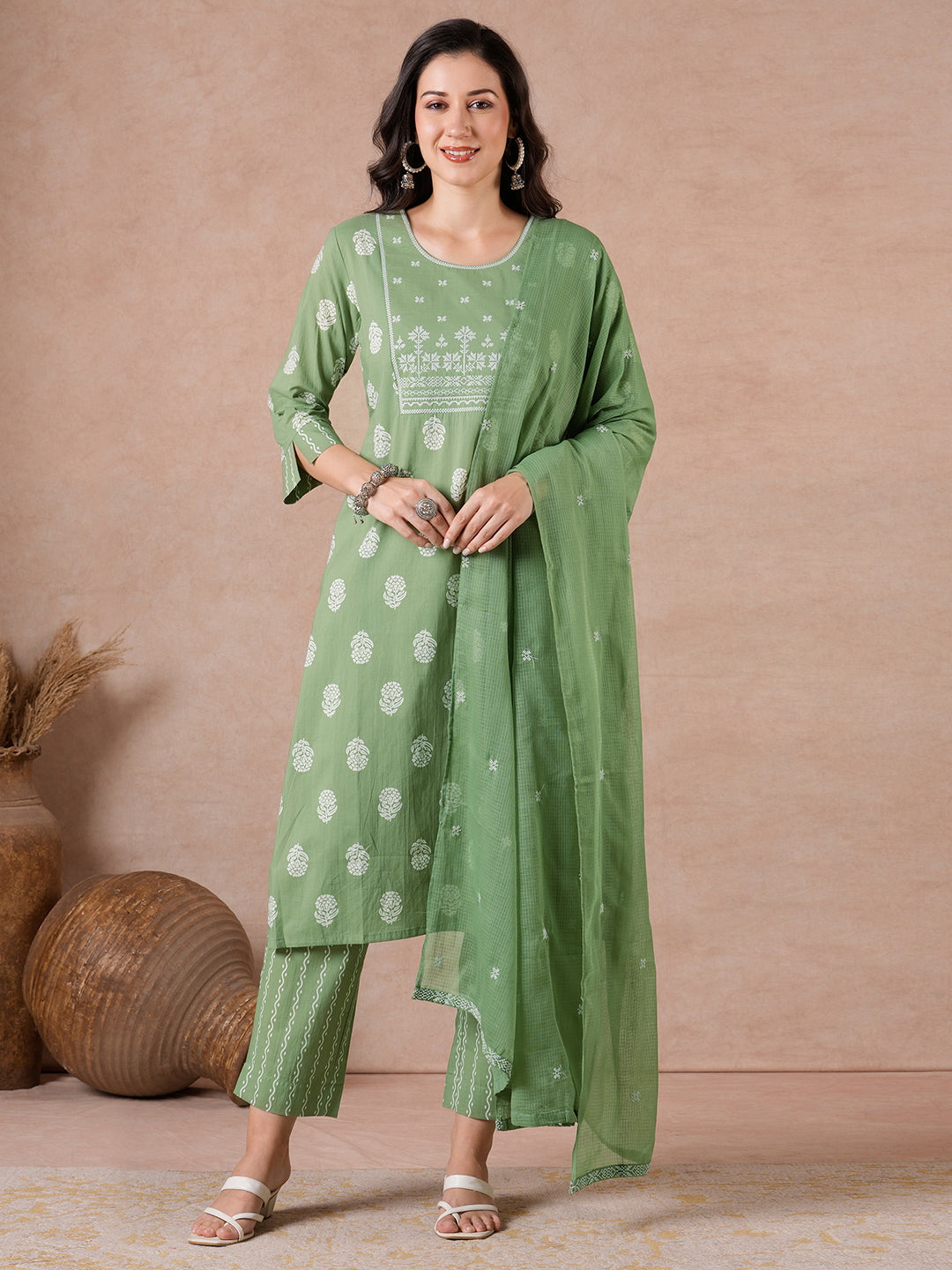 Elegant Cotton printed Straight Fit Kurta Set with Embroidered Yoke & Dupatta.(Green)