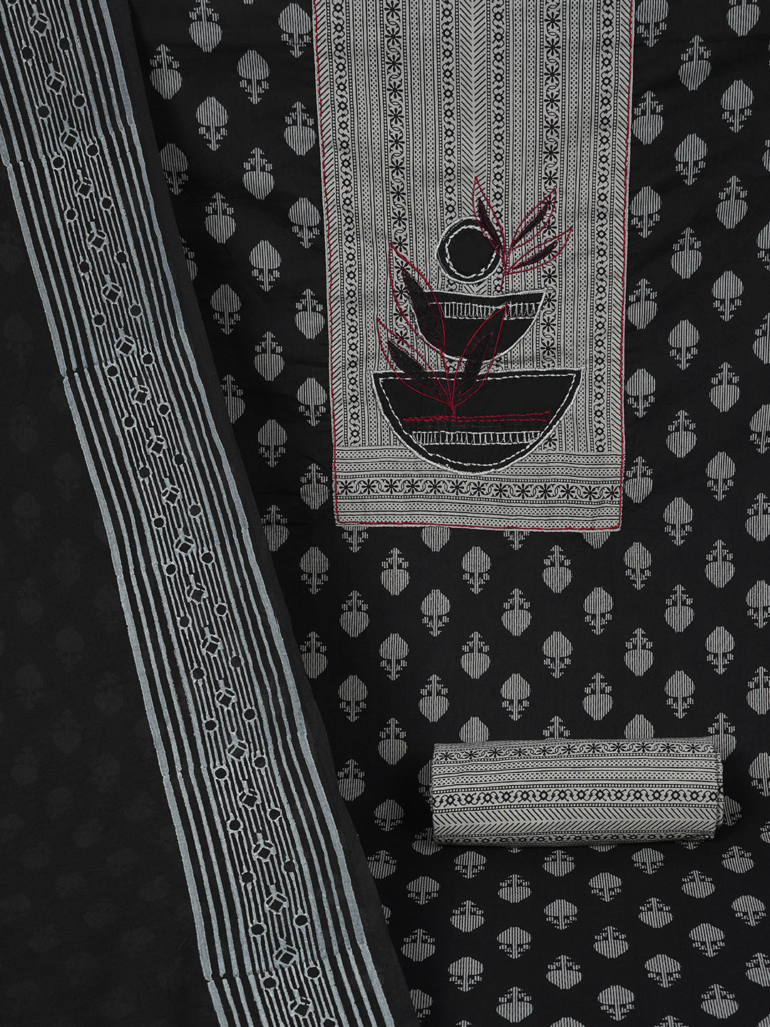 3-Piece Unstitched Printed Cambric Dress Material with Applique Work & Mul Dupatta.(Black)