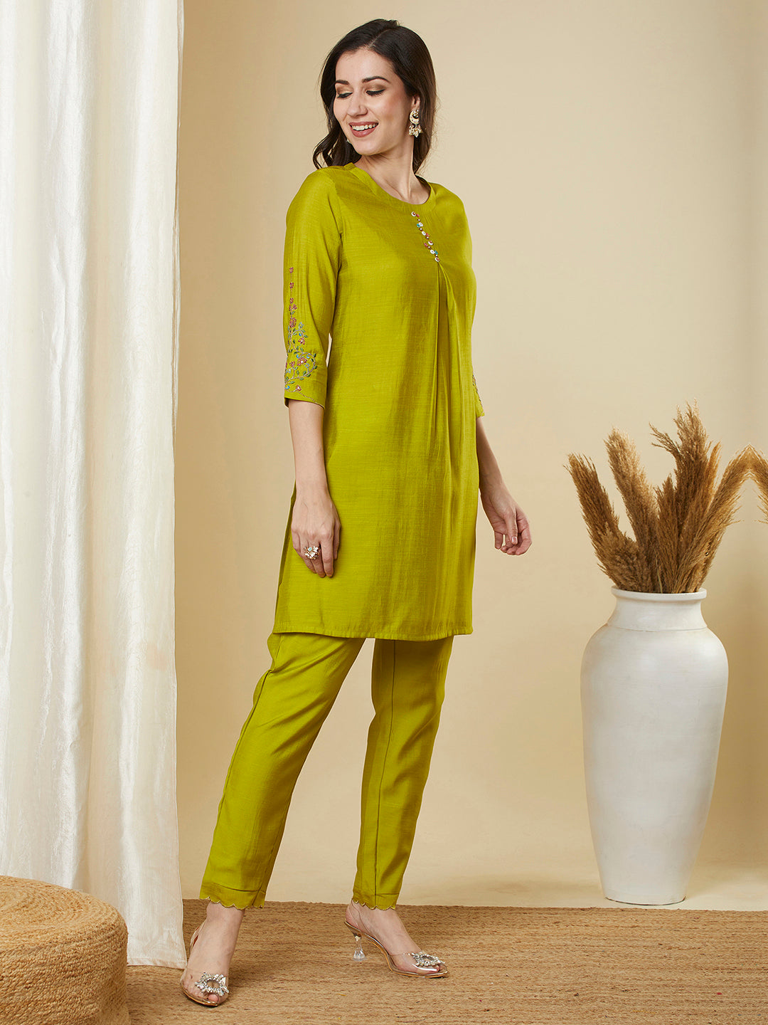 Party Edit- A centre box pleated co-Ord set with sleeves embroidery and handwork