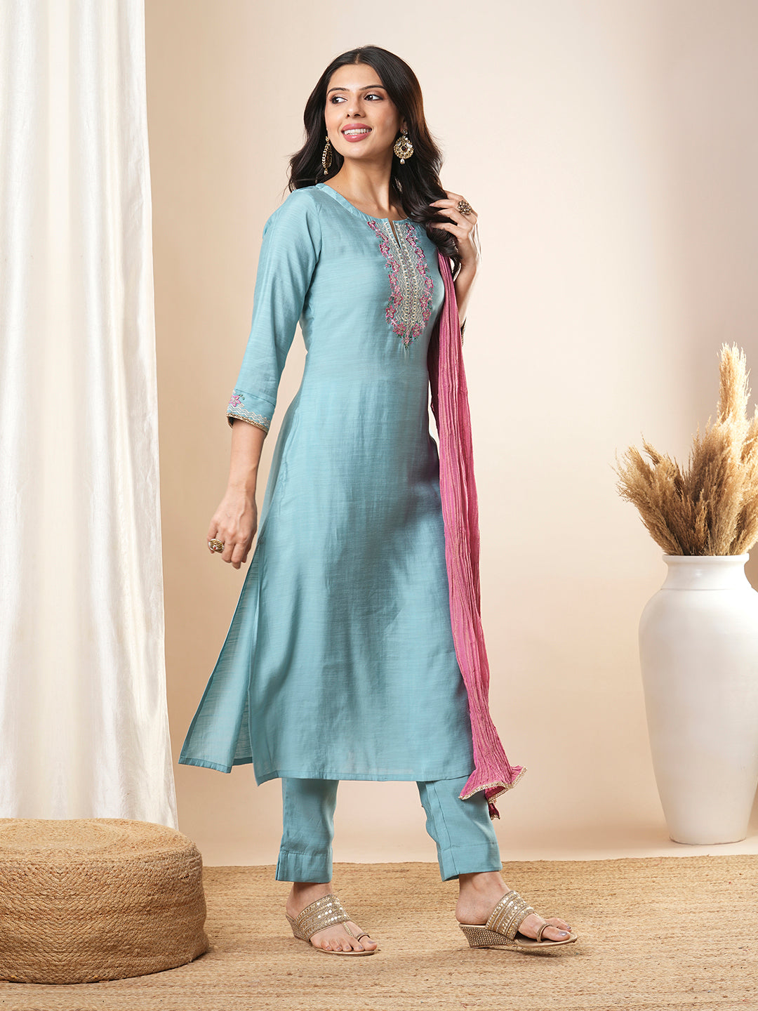 Party Edit- Embroidered straight fit silk blend kurta paired with lined pants and crushed dupatta