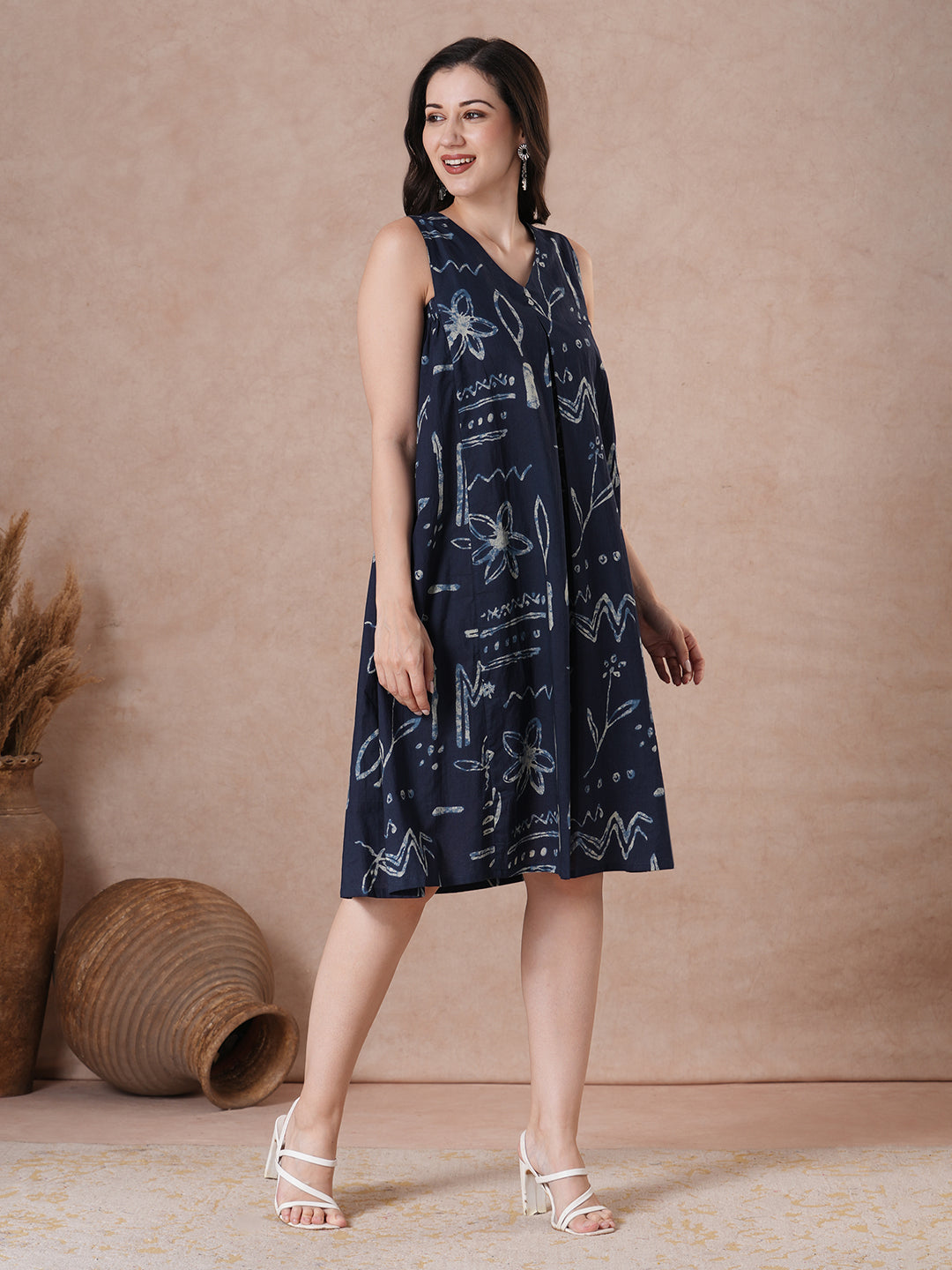 JOYLAND - Abstract Print A-Line Cotton Dress with gathering and box pleat.