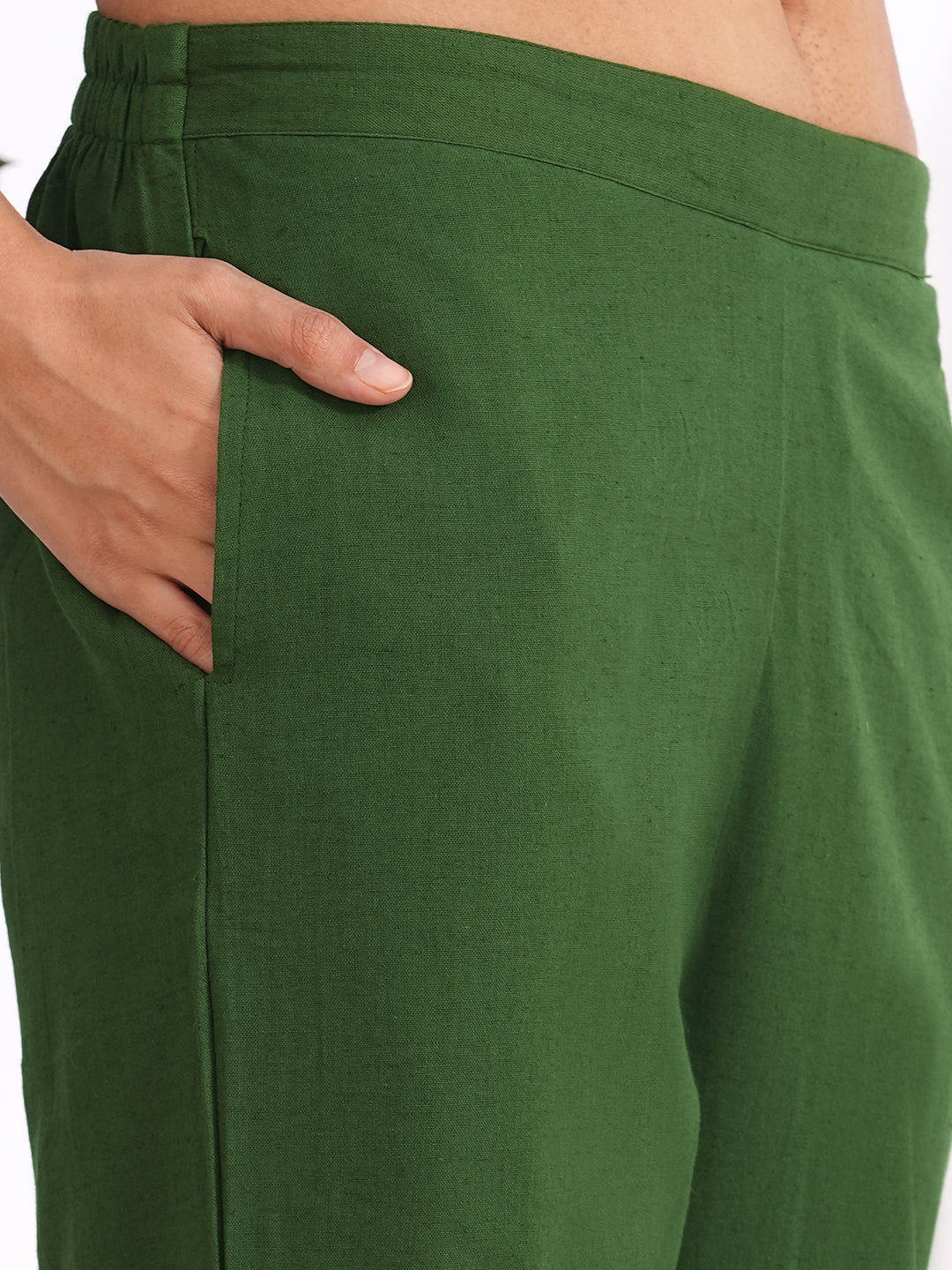 3-piece a-line embroidered suit set with matching straight pants, and a coordinating dupatta.(Green)