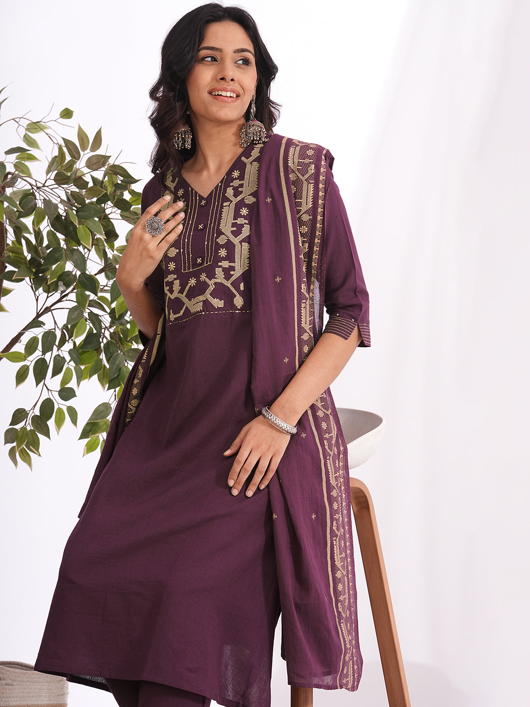 3-piece a-line embroidered suit set with matching straight pants, and a coordinating dupatta.(Purple)