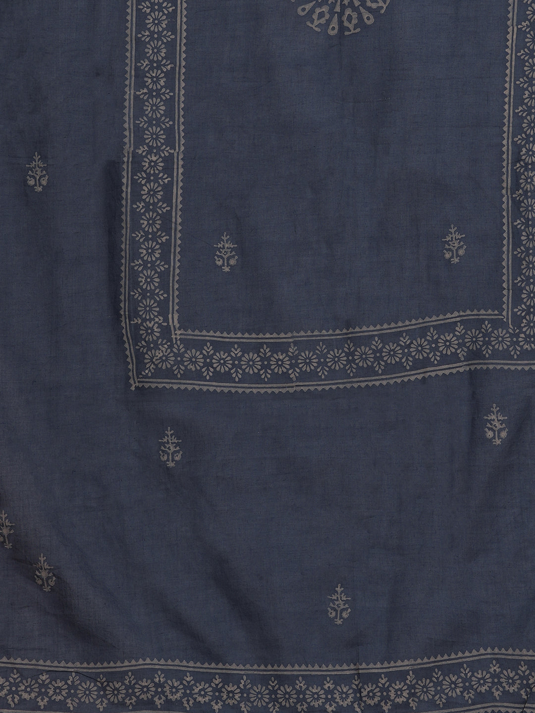 Straight fit kurta with mirror work paired with solid pant and printed dupatta.