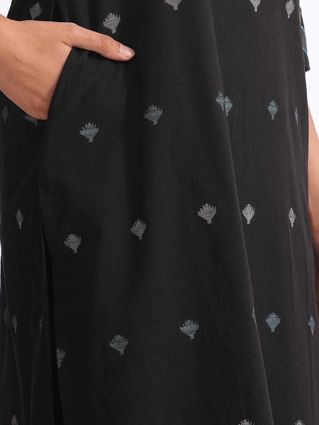 3-piece jamdani suit set is paired with machine embroidered kurta, plain bottom and printed dupatta.