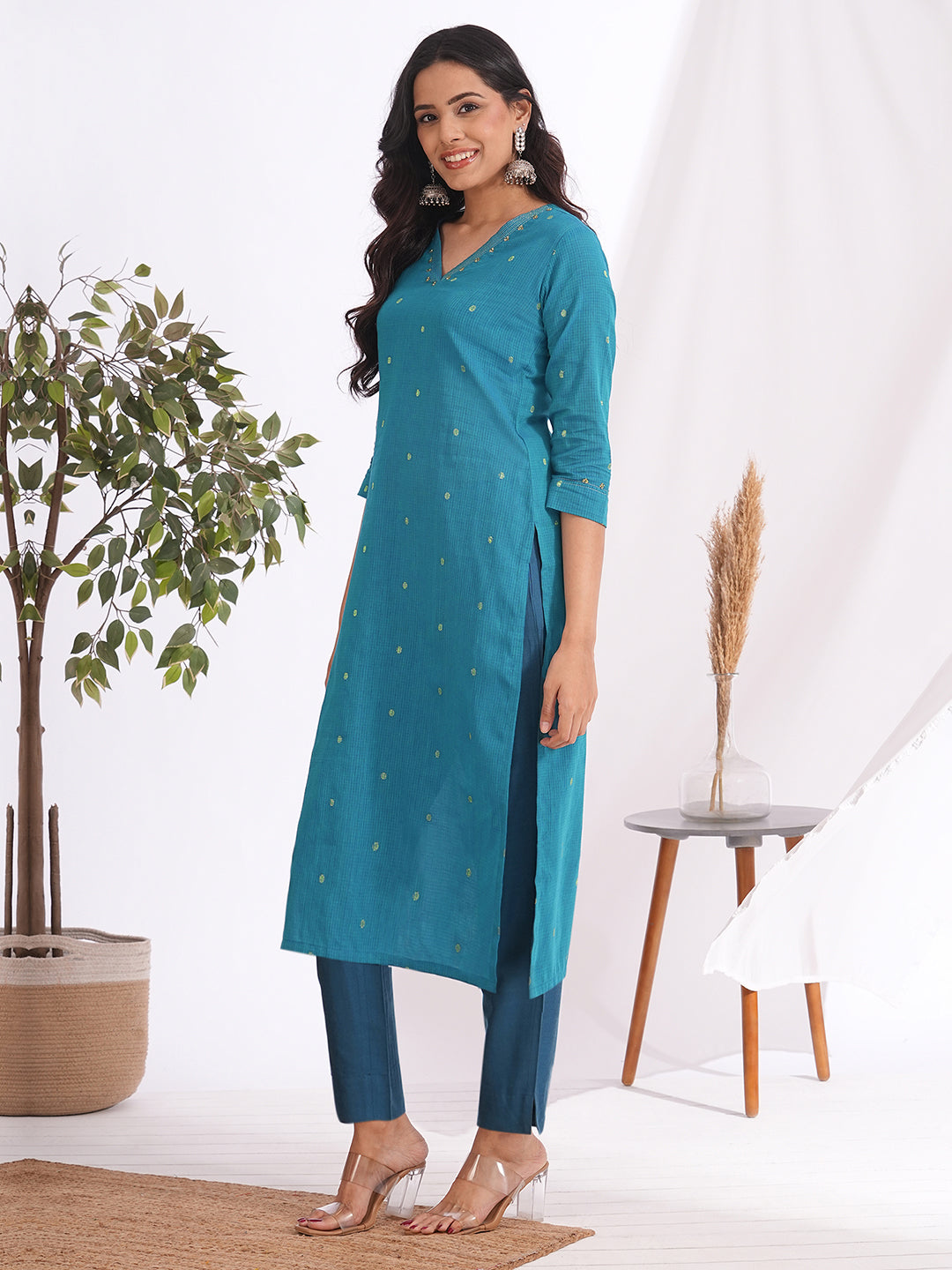 Straight fit textured cotton kurta with woven Zari dots and hand embroidery detailing