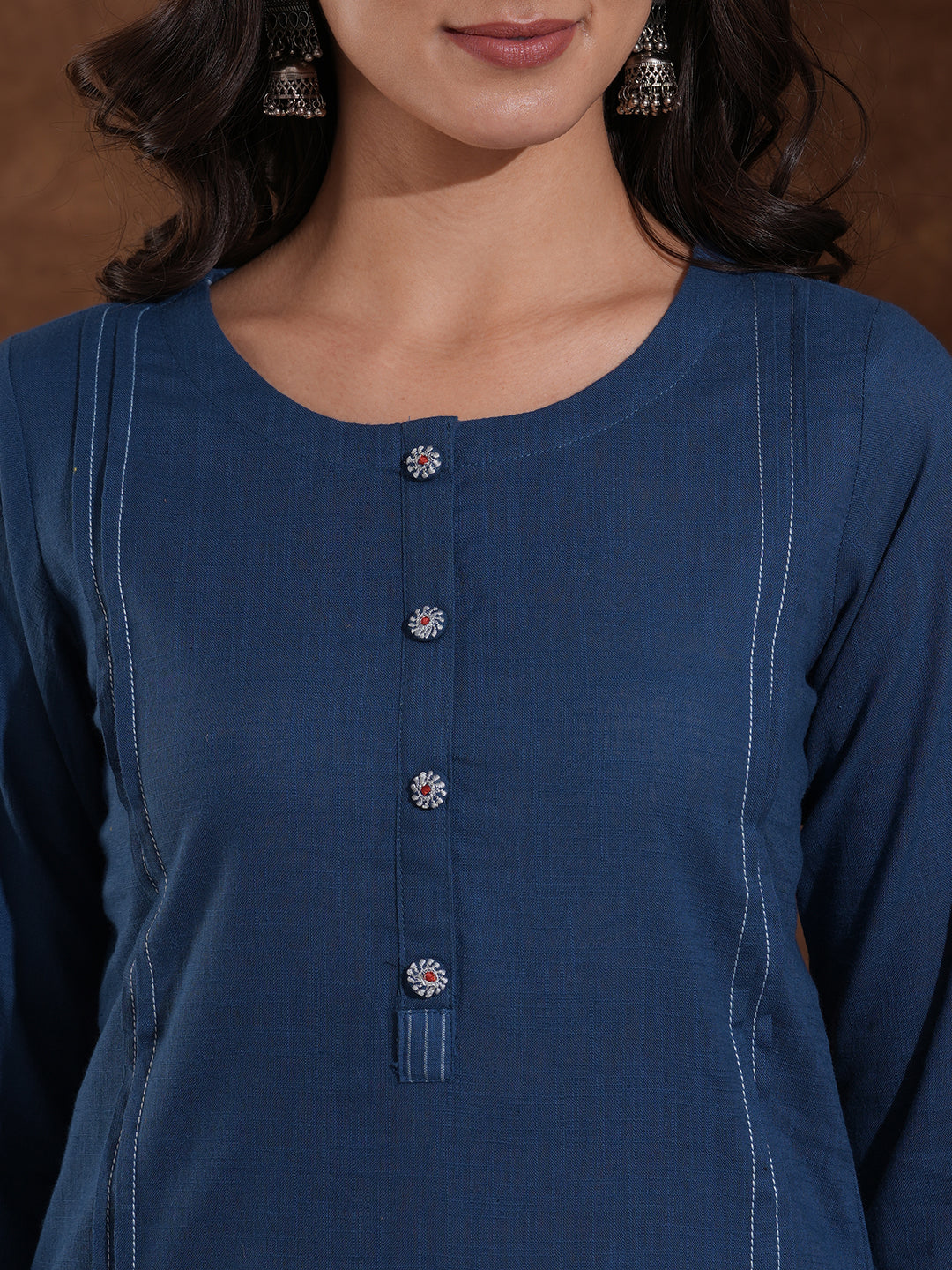 Elegant Straight Fit Cotton Slub Kurta with Cutwork Embroidered Detailing