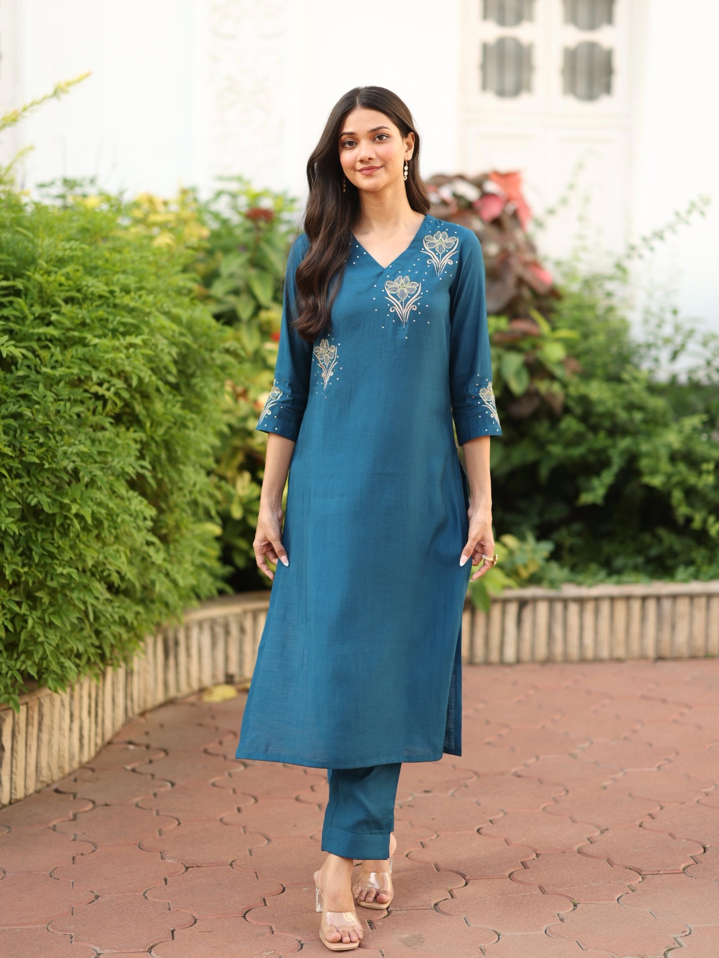 Party Edit- Straight fit kurta with placement embroidery and handwork.