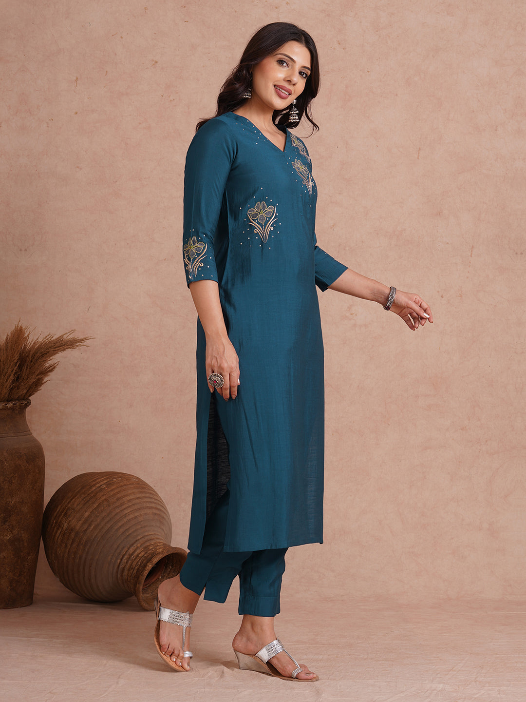 Party Edit- Straight fit kurta with placement embroidery and handwork.