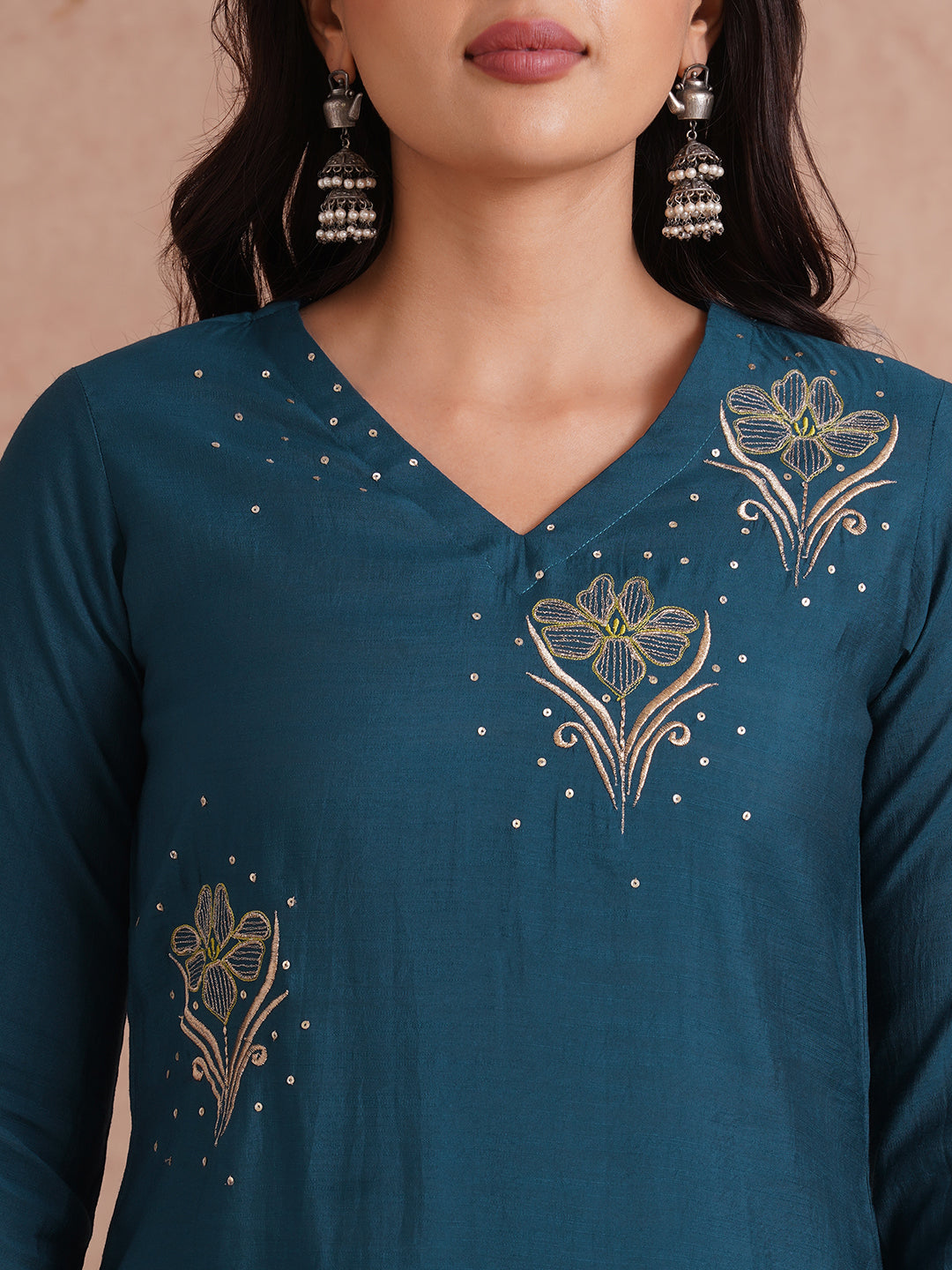 Party Edit- Straight fit kurta with placement embroidery and handwork.