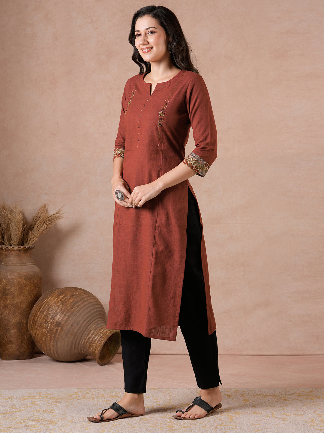 Straight Fit Cotton Kurta with Handwork & Kalamkari Trim Detail.