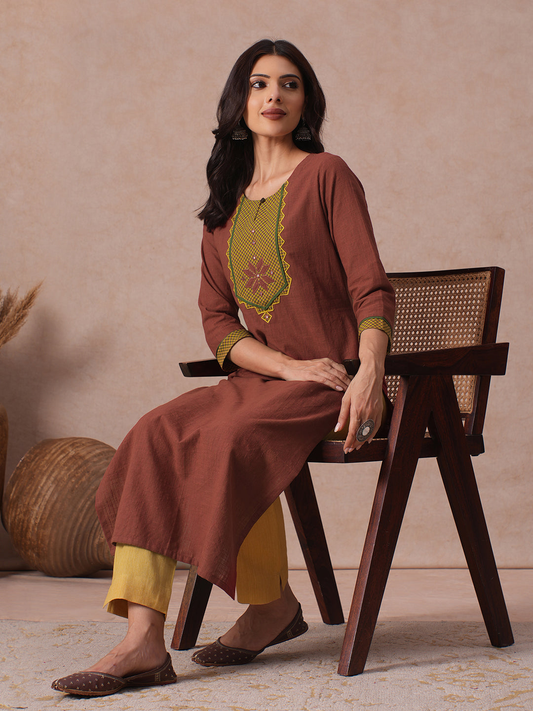 Cotton Straight Fit Kurta with Machine Applique and Contrast Fabric Sleeve Trims.