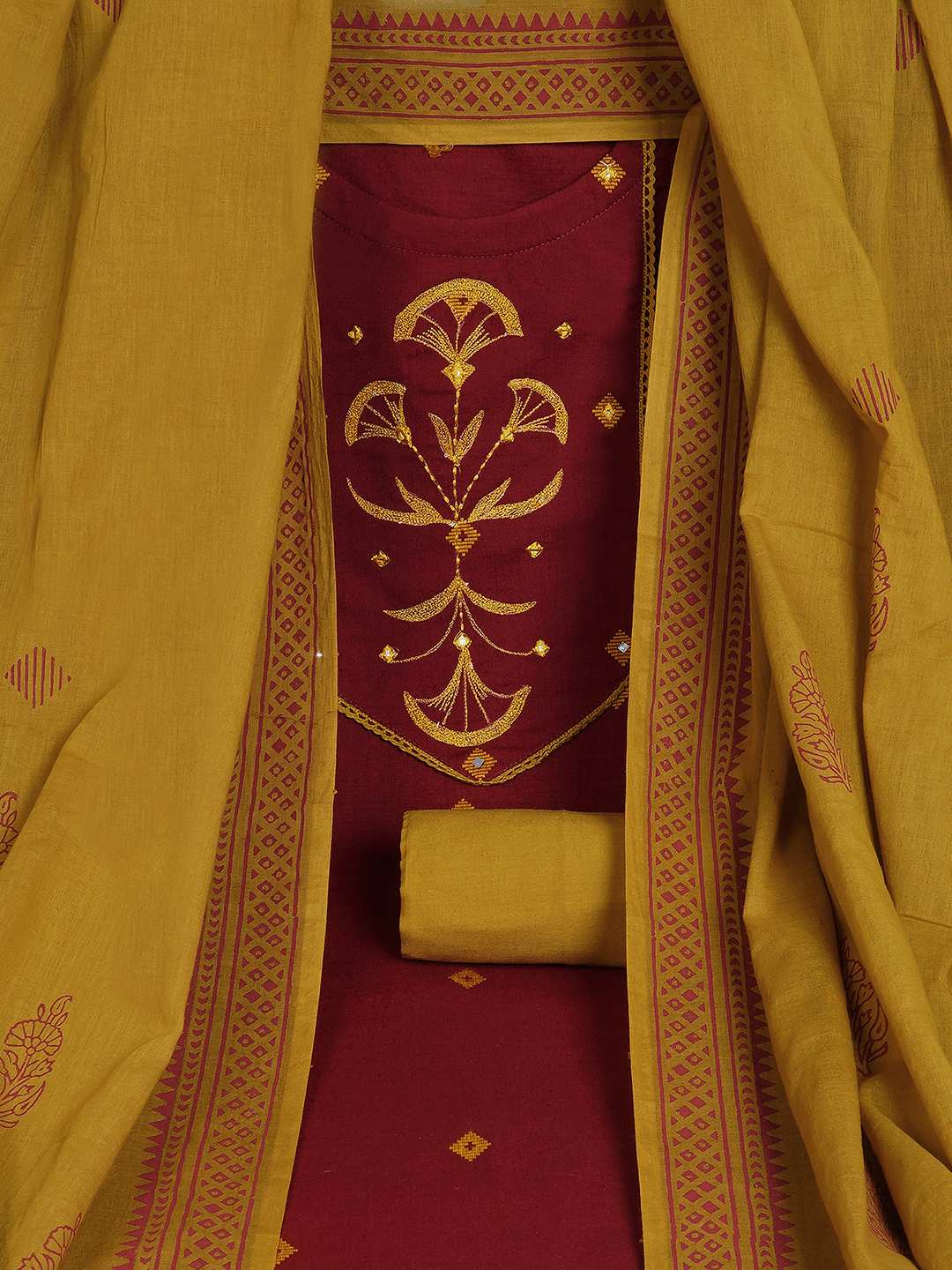 3-piece kurta set featuring a dobby kurta adorned with delicate embroidery and lace detailing.(Red)