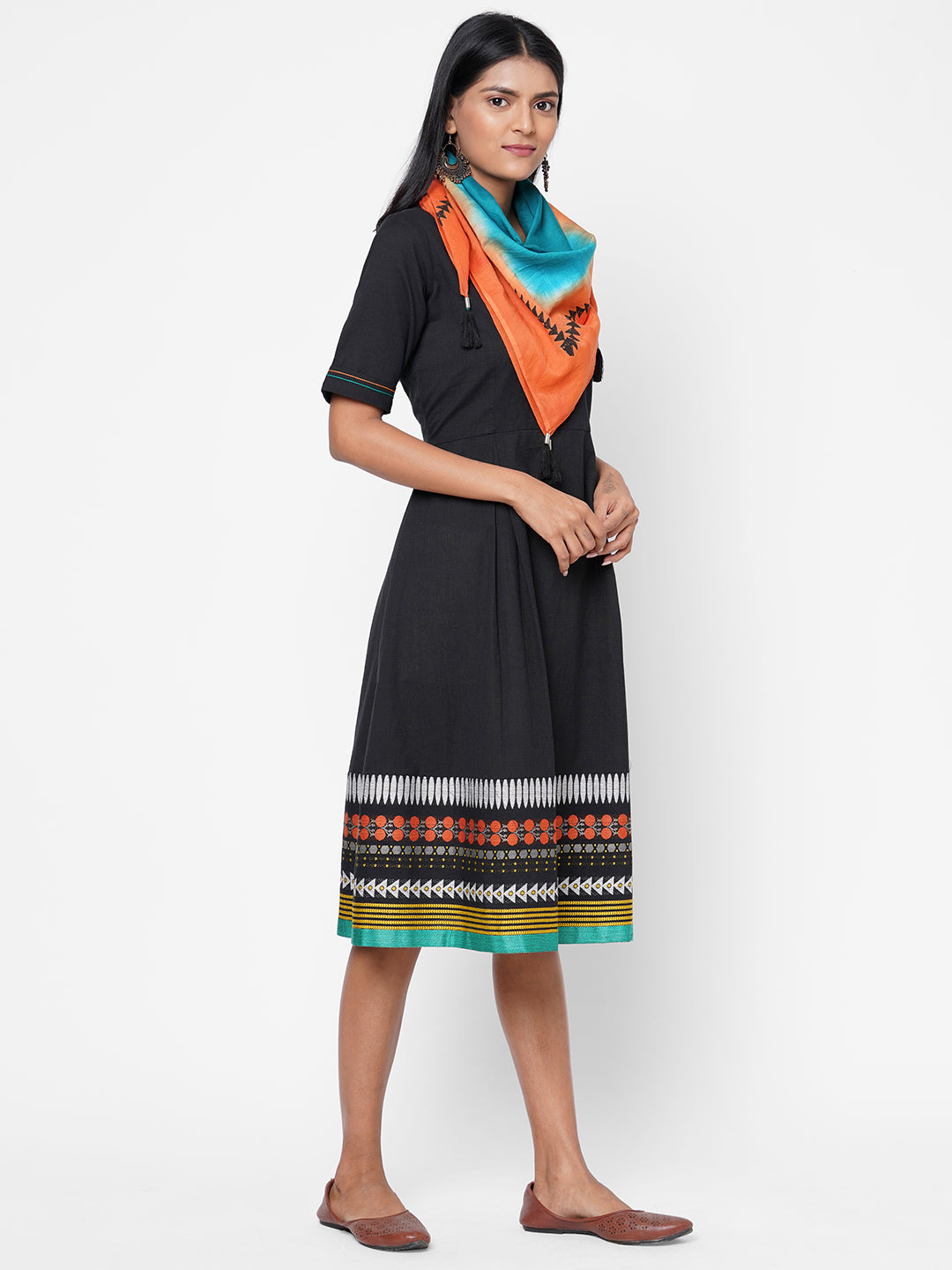 So co and jcrd border dress with tie dye stole