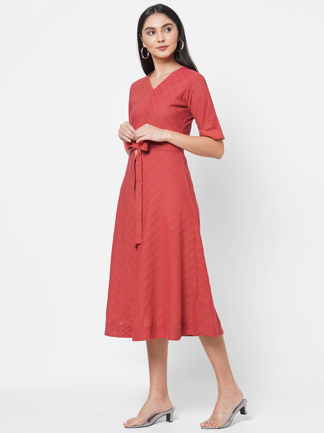 Cotton woven dress with belt