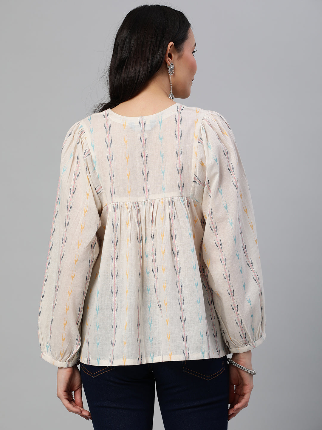 Flared cotton top with gathering detail on sleeve