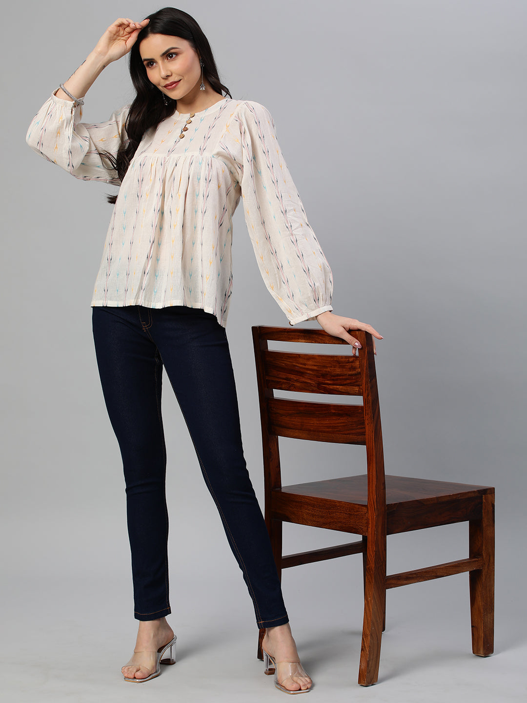 Flared cotton top with gathering detail on sleeve