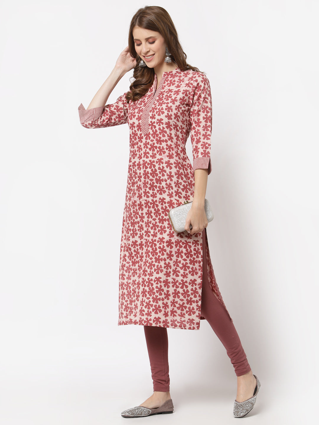 Udaan - Straight fit cotton kurta with collar and hand work