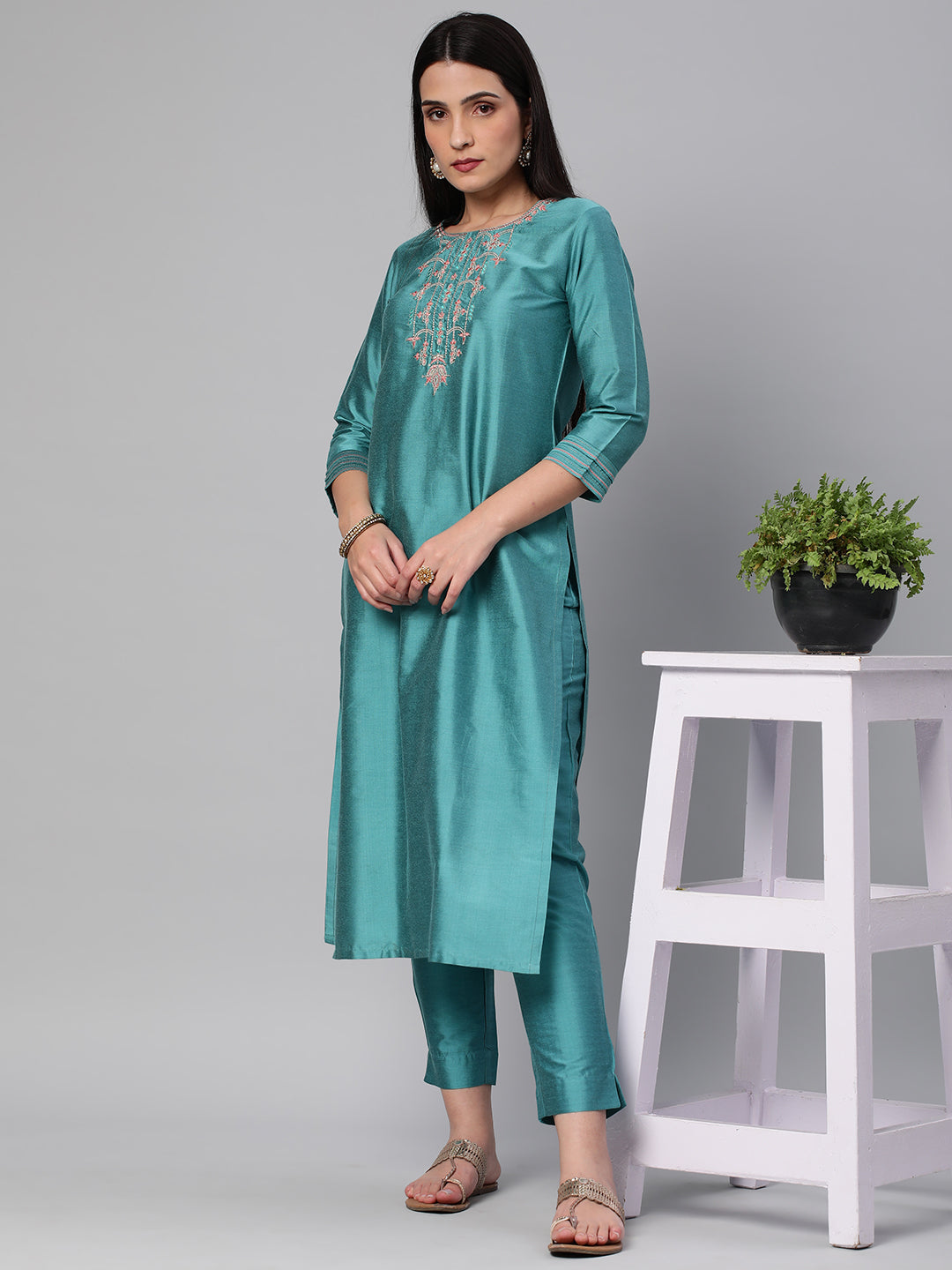 Party Edit- Straight fit silk blend kurta with embroidery on neck and sleeves