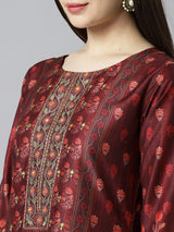 Party Edit- Striaight fit printed kurta with embroidered neck paired with pant
