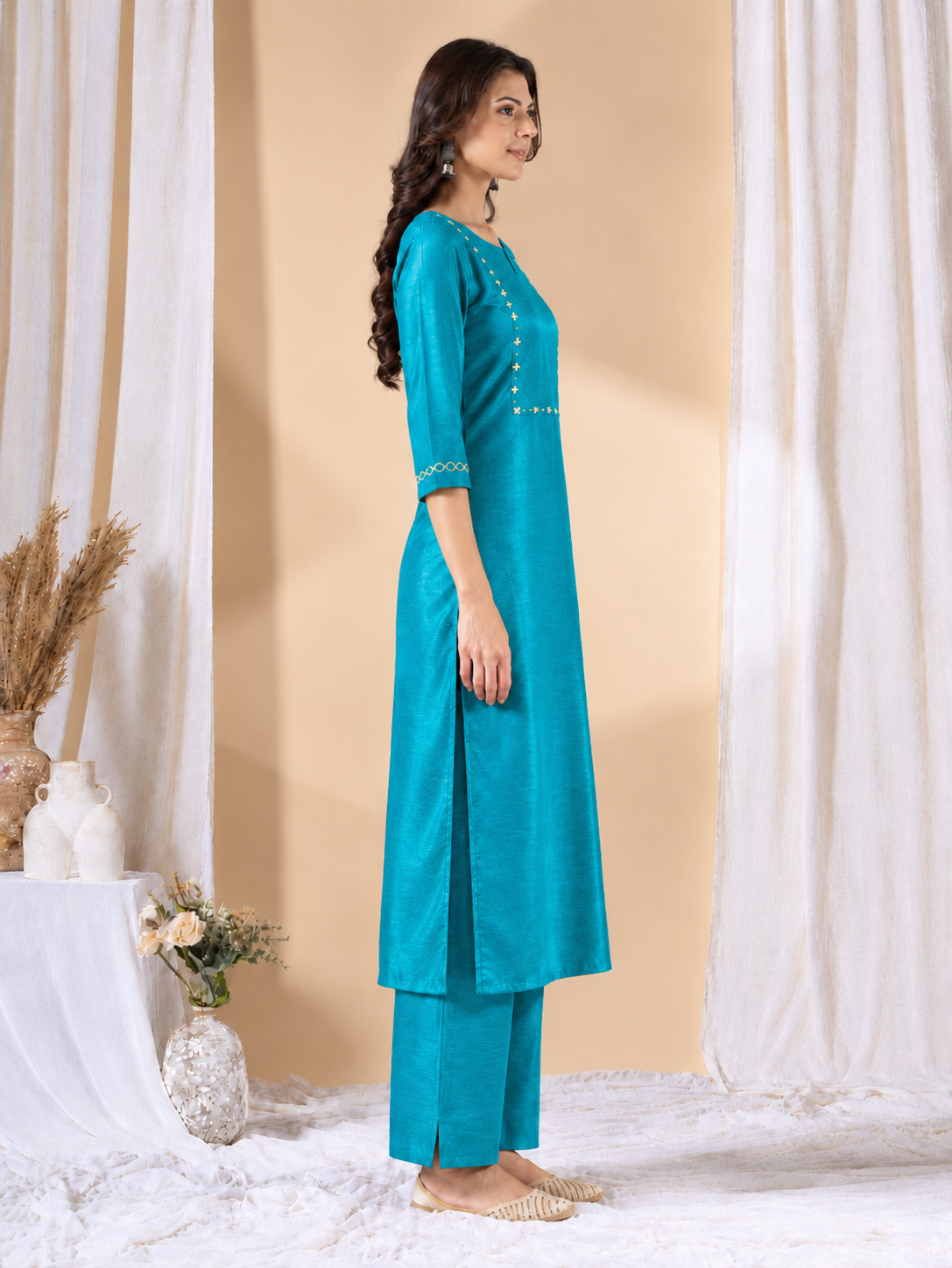 Straight Fit Silk Blend Kurta Set with Zari Embroidery & Sequins work, Plain Matching Palazzo.(Turquoise)