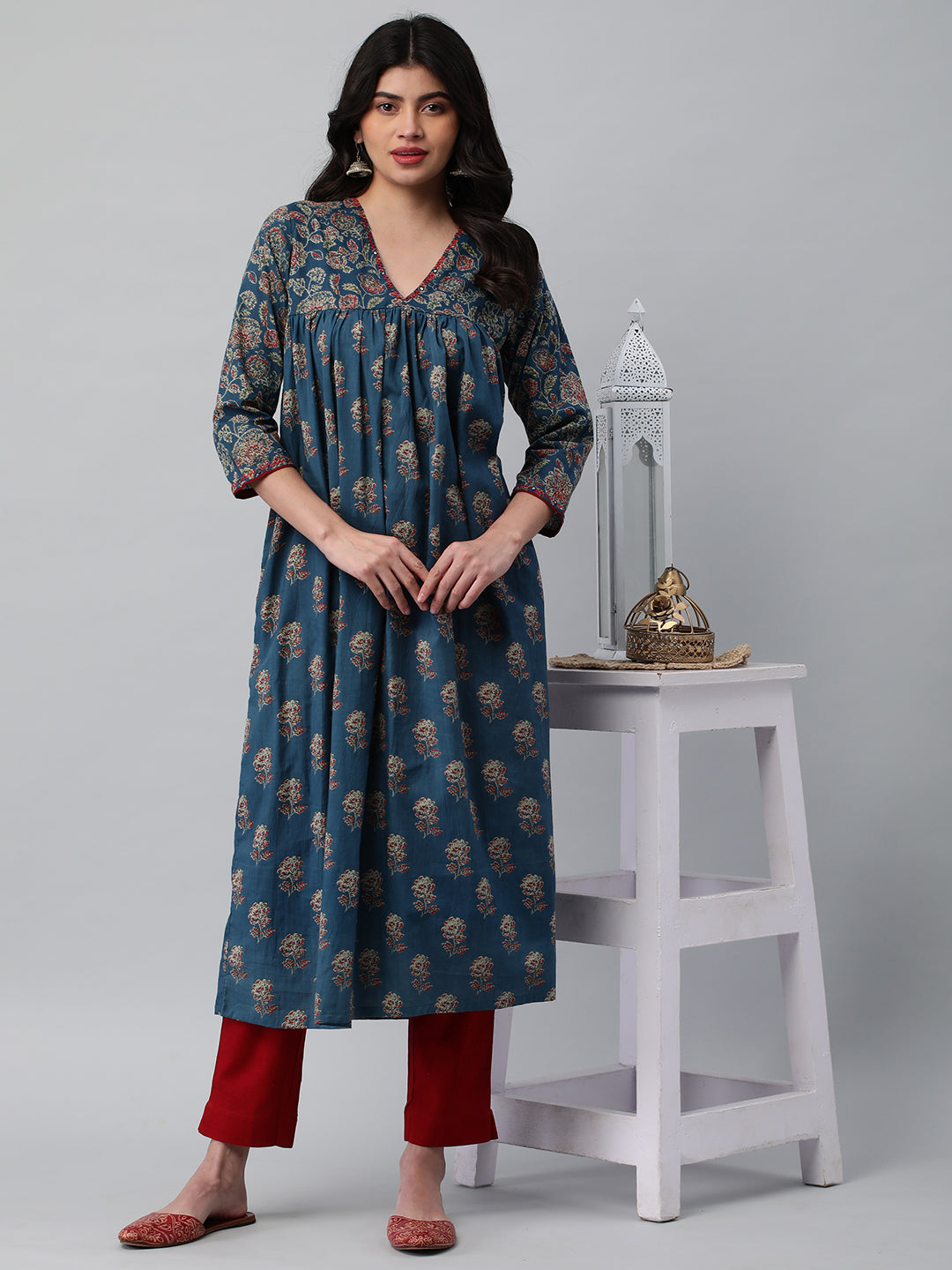 A Maroon ankle length cotton linen pant with plain belt in front