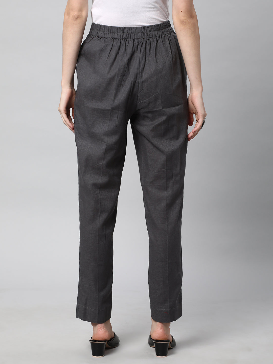 A Grey ankle length cotton linen pant with plain belt in front