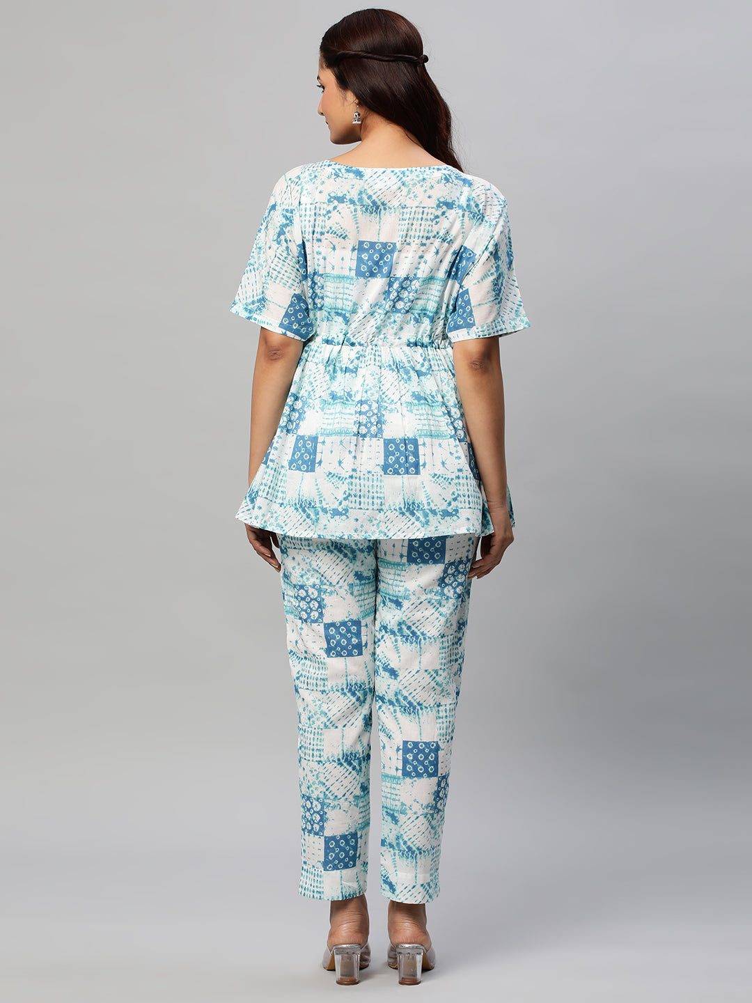 Printed co-ord set with knot detailling on the waistline
