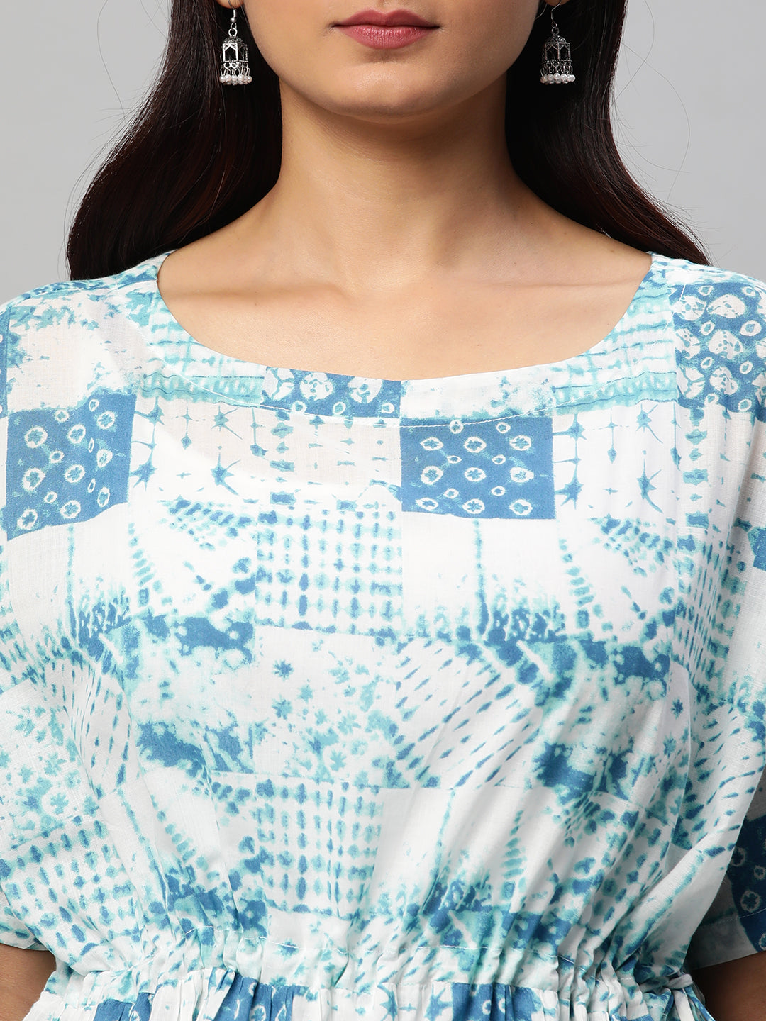 Printed co-ord set with knot detailling on the waistline